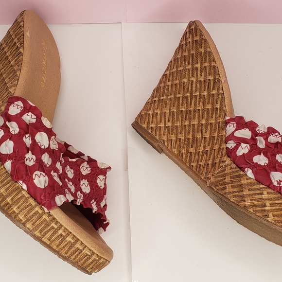 Wedges - Picture 4 of 5